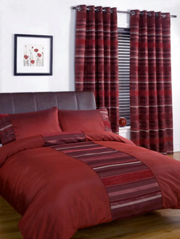 Image of Rapport Home New York Polycotton Duvet Cover Set With Pillowcase in Red Size: Double Red Unisex Double