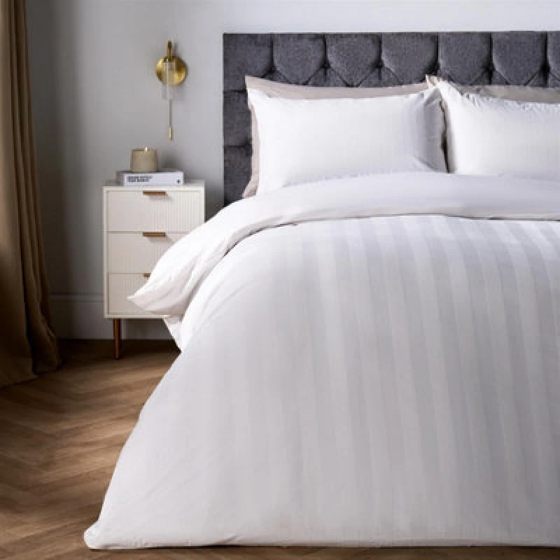 Image of OHS OHS Velvet Stripe Super Soft Duvet Cover Bedding Set in Cream Size: Double Cream Double Unisex 5027434221790