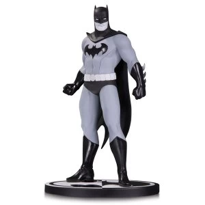 Image of Batman (Batman) Black & White Statue