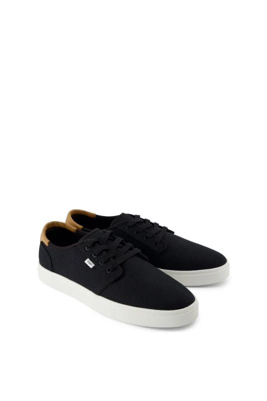 Image of TOMS Mens Carlo 2.0 Trainer in Black Size: 7 Black Male 7