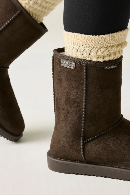 Image of Regatta Womens Risely Waterproof Fur Lined Boots in Brown Size: 7 Brown Female 7