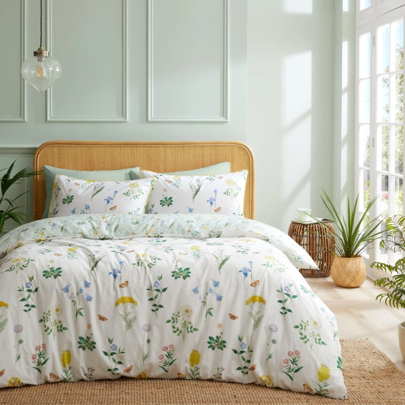 Image of The Royal Horticultural Society Botanical Cottage Garden Bedding Set White