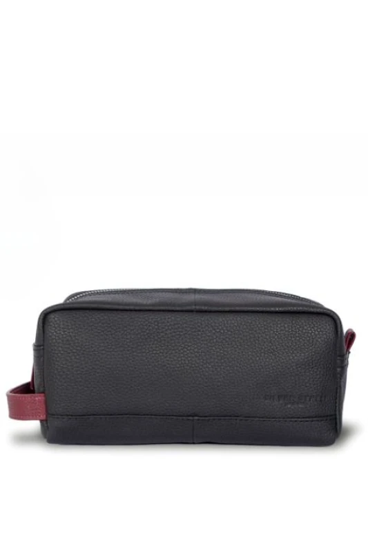 Image of Silver Street London Silver Street London Men Santiago Leather Washbag in Black One Size Male 5056213318598