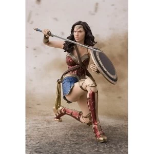 Image of Wonder Woman (Justice League Movie) Bandai Tamashii Nations SH Figuarts Figure