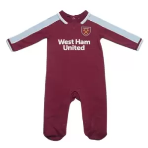 Image of Team Aw21 Sleepsuit Bb99 - Red