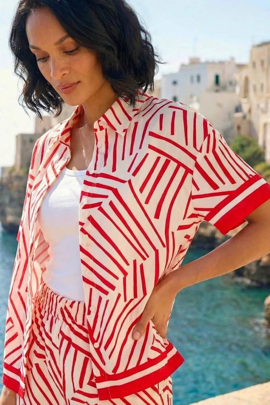 Image of Dusk Womens Geometric Buttoned Shirt in Red Size: 10 Red Female 10