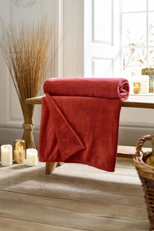Image of Deyongs Deyongs Snuggle Touch Super Soft Solid Colour Fleece Throw in Crimson Size: 140cm x 180cm Crimson 140cm x 180cm Unisex 5054990142764
