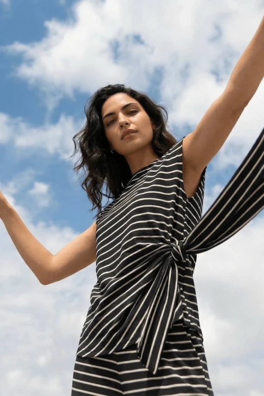 Image of Dusk Womens Stripe Tie Waist Stretch Top in Black Size: 16 Black Female 16