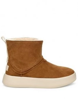 Image of Ugg Classic Boom Ankle Boots - Chestnut