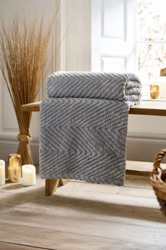 Image of Deyongs Deyongs Hemsworth Chevron Fleece Throw Blanket Super Soft Warm & Cozy 130x170cm in Grey Size: 130cm x 170cm Grey 130cm x 170cm Unisex 505499