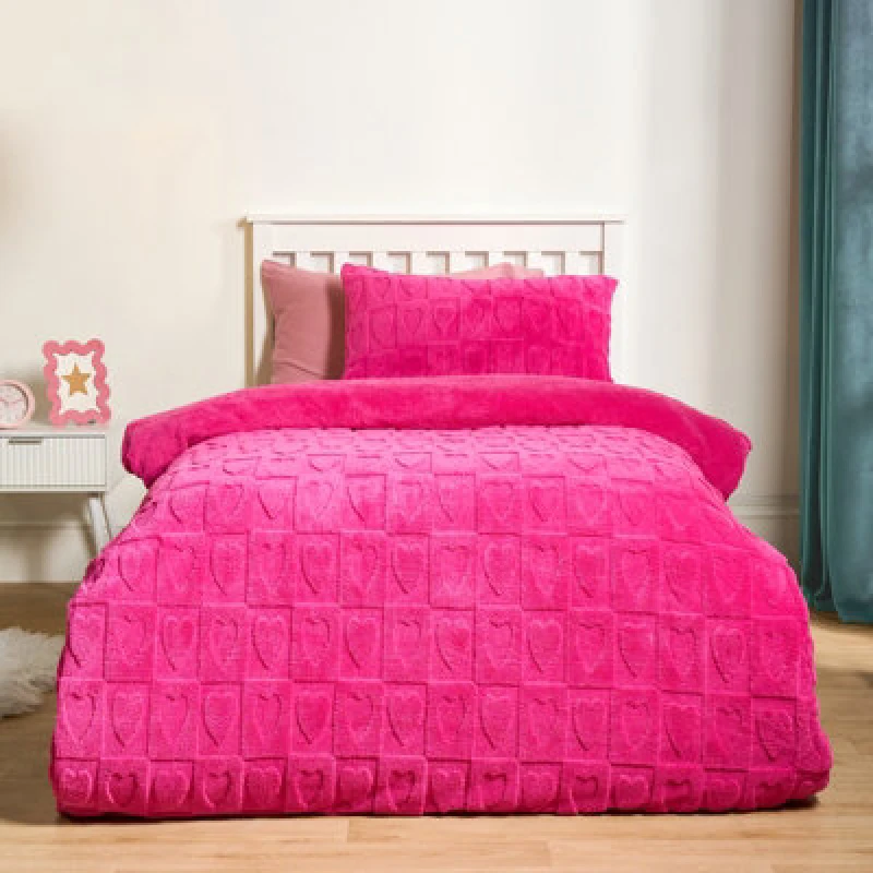 Image of OHS OHS Tufted Heart Duvet Cover with Pillowcase Bedding Set in Bright Pink Size: Single Bright Pink Single Unisex 5027434223176