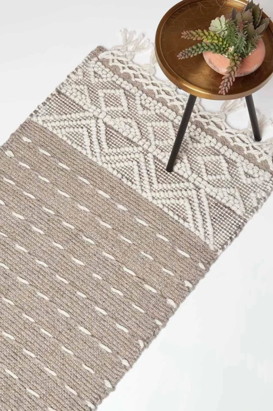 Image of Homescapes Patna Beige & Natural Kilim Runner Wool Rug 66 x 200cm Size: 66cm x 200cm Natural Unisex 66cm x 200 cm