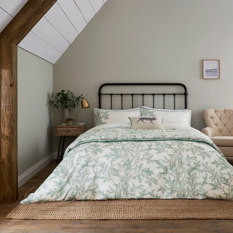 Image of Sanderson Farthing Wood Duvet Cover Set - Green Green Single