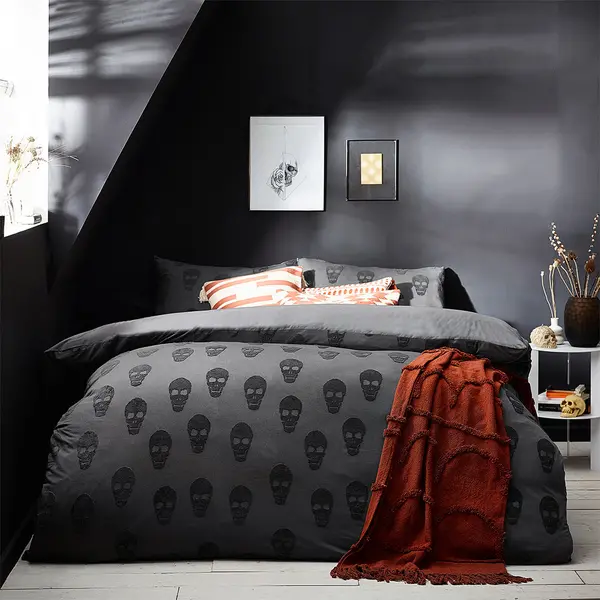 Image of Skulls Tufted 100% Cotton Duvet Cover Set Charcoal / Double