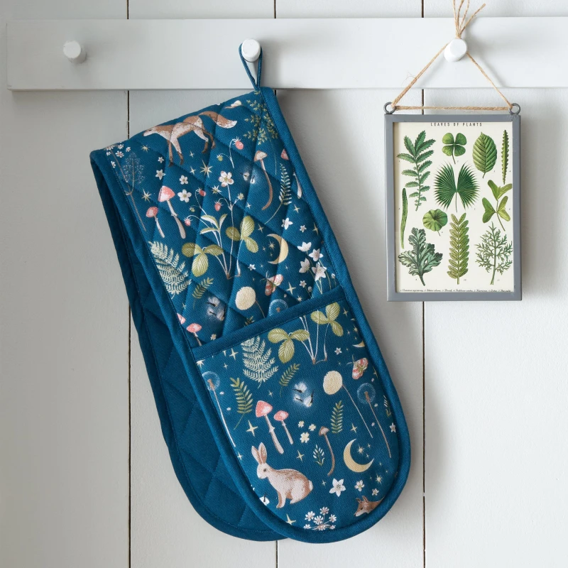 Image of Catherine Lansfield Enchanted Twilight Kitchen Double Oven Glove Navy Blue unisex 18x88cm