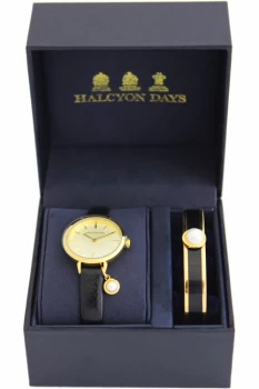 Image of Agama Gift Set Pearl Charm Watch & Cabochon Pearl Bangle