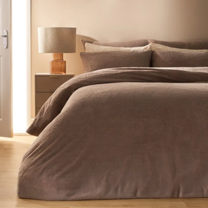 Image of OHS OHS Thermal Soft Teddy Fleece Duvet Cover Bedding Set in Light Brown Size: Double Light Brown Double Unisex 5027434221936