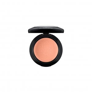 Image of MAC Mineralize Blush Naturally Flawless