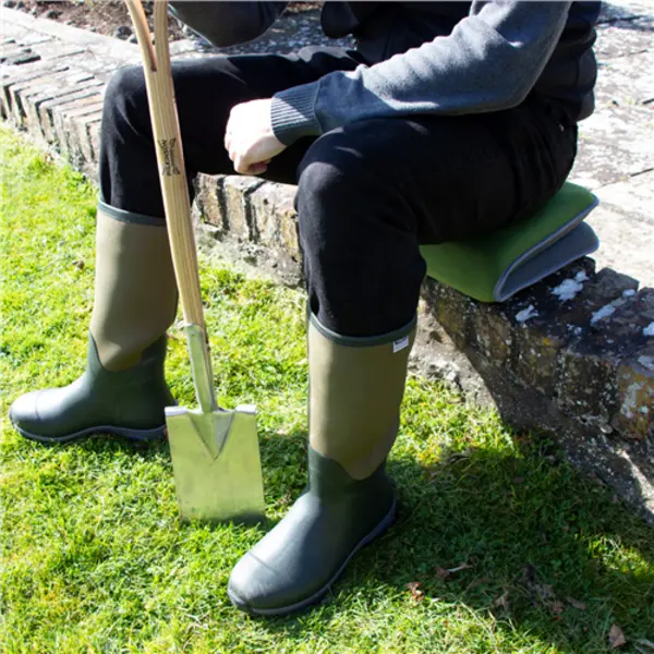 Image of Wilkinson Sword Compact Spade