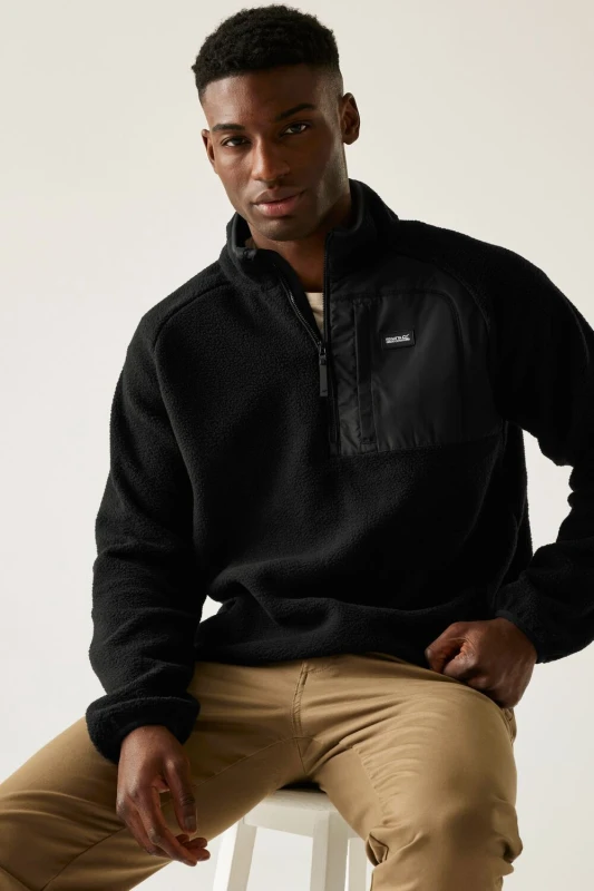 Image of Regatta Regatta Men Frankie Borg Half-Zip Insulating Fleece in Jet Black Size: 2X-large Jet Black XXL Male 5063516104469