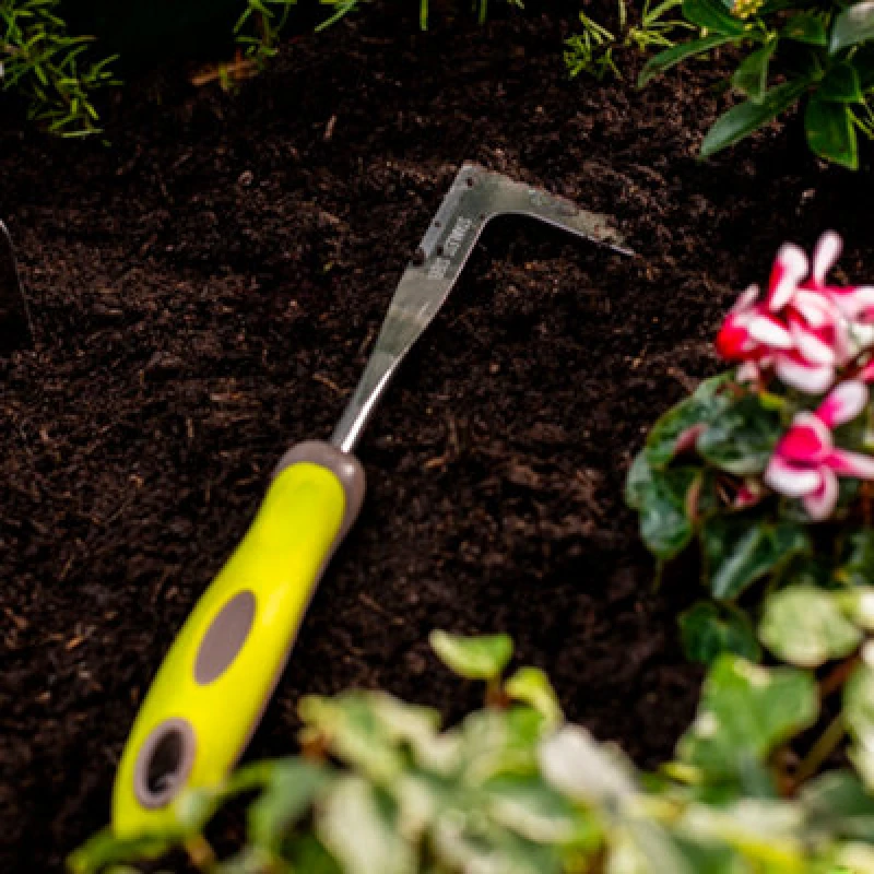 Image of Garden Gear Stainless Steel Hand Weeding Scythe