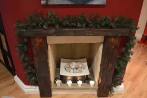 Image of Pack of 4 x 2.7m (9ft) x 20cm Canadian Pine Christmas Garland Plain Green