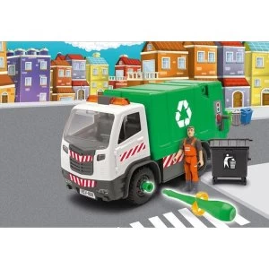 Image of Garbage Truck 1:20 Scale Level 1 Revell Junior Model Kit