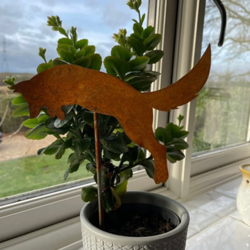 Image of Poppy Forge Jumping Fox Pot Stake (Pack Of 3) - Bare Metal/ready To Rust - H25 Cm