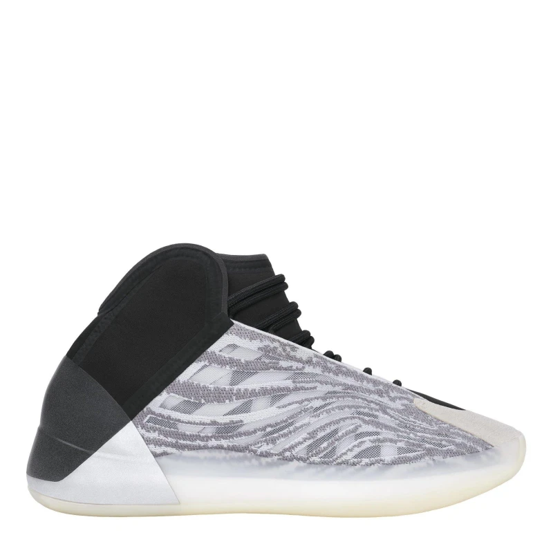 Image of Yeezy Kids QNTM Sneakers with Boost Cushioning Quantum male 4.5 (37.3)