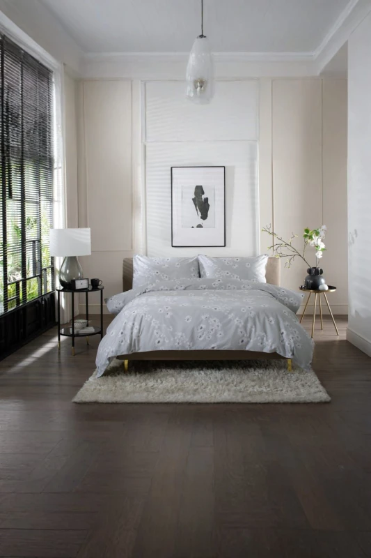 Image of The Lyndon Company The Lyndon Company Petite Fleure Printed 100% Cotton Duvet Cover Set with Piped Edges in Grey Size: Double Grey Double Unisex 505