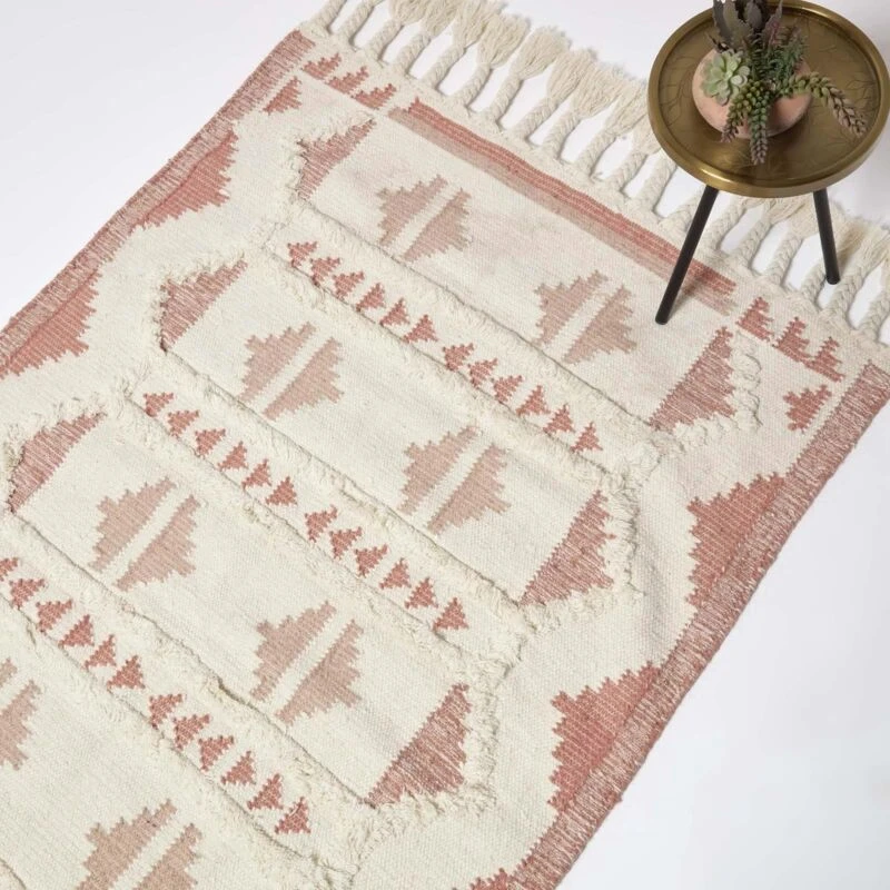 Image of Homescapes Satara Pink Kilim Wool Rug Pink
