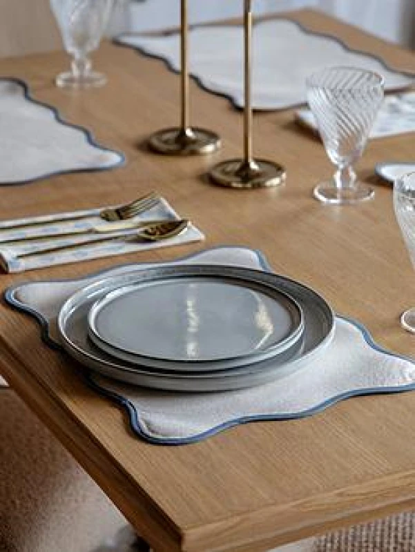 Image of Crossland Grove Thetis Scallop Edge Placemats Blue 4pk, Blue 5.06109E+12