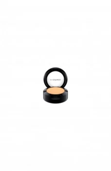 Image of MAC Studio Finish Spf 35 Concealer Nc25