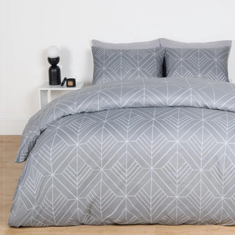 Image of OHS OHS Geo Duvet Cover Bedding Set and Pillowcase Reversible Art Deco Quilt in Light Grey Size: Double Light Grey Double Unisex 5027434187997
