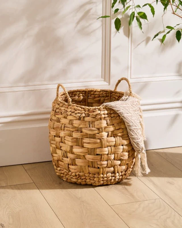 Image of Dibor Traditional Style Wicker Small Round Indoor Storage Basket with Handles in Natural Natural Unisex