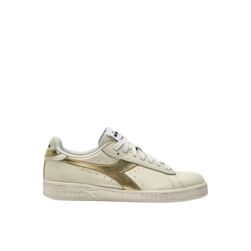 Image of Diadora Womens Trainers Diadora Game L Low Waxed Metal Blanc Female 41