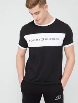 Image of Tommy Hilfiger Logo Flag T-Shirt - Black