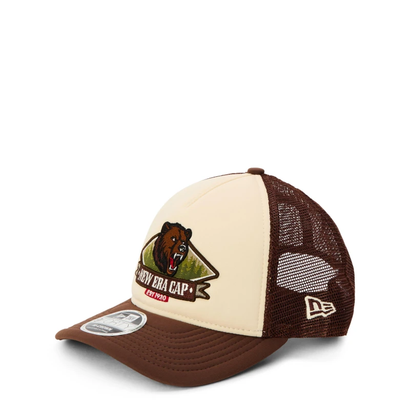 Image of New Era Graphic Trucker Cap Brown / Cream unisex One Size