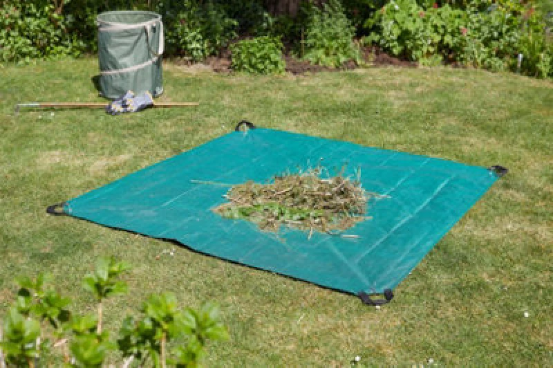 Image of Primrose Jumbo SmartSheet Lawn Tidy Sheet 1.8m x 1.8m Green