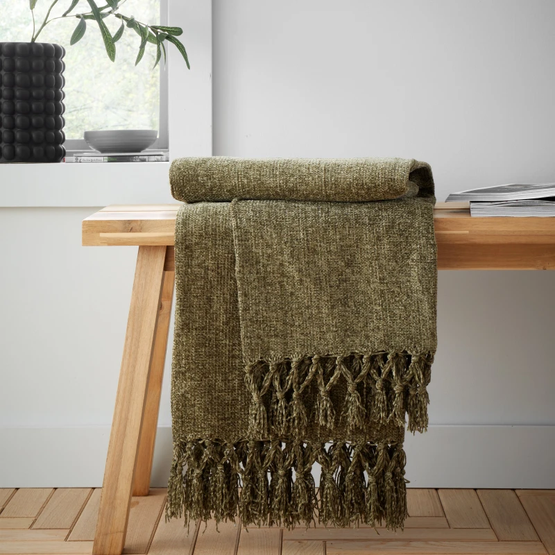 Image of Catherine Lansfield Wilson Plain Chenille Blanket Throw - Green Green One Size