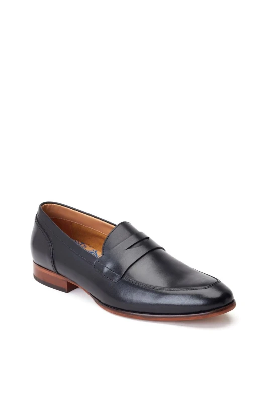 Image of Base London Base London Men Bruno Penny Loafer in Black Size: 10 Black 10 Male 5038538357605