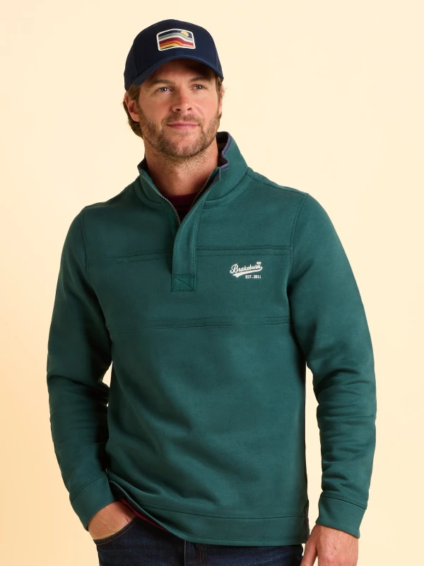 Image of Brakeburn Brakeburn Men Southbourne Quarter Zip Sweatshirt in Green Size: X-Large Green XL Male 5052414968228