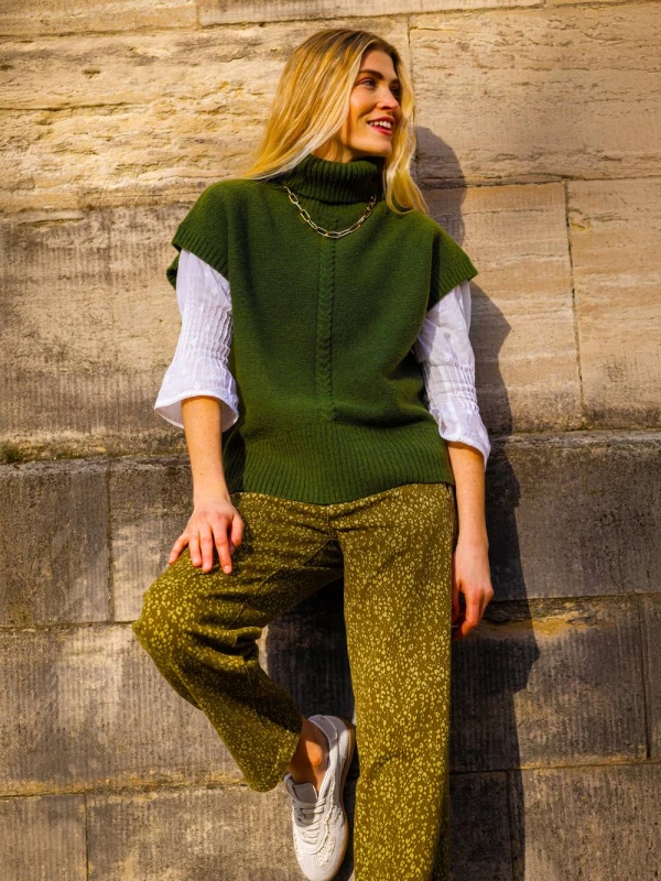 Image of Brakeburn Womens Mariner Tank in Khaki Size: 14 Khaki Female 14