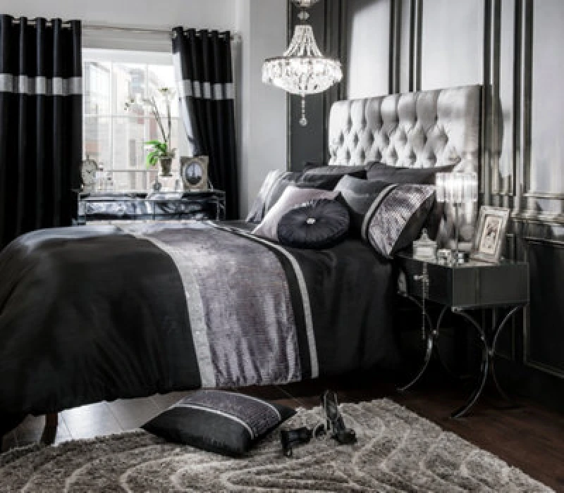 Image of Intimates Elegant Jacquard Weave Duvet Cover & Pillowcase Set, Sophisticated Look, Modern Chic Bedroom Decor, Machine Washable - Black