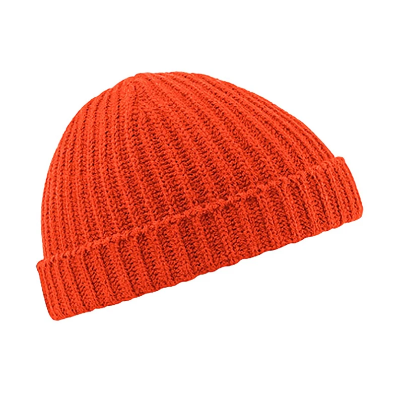 Image of Beechfield Beechfield Men Retro Trawler Winter Beanie Hat in Red Red One Size Male 5059269953881