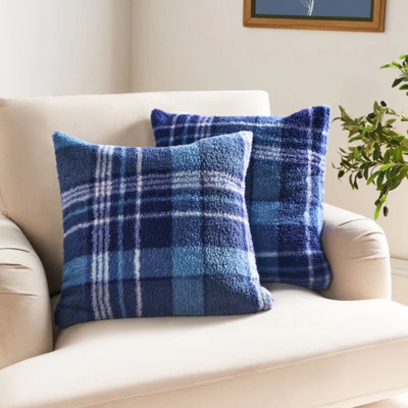 Image of OHS OHS 2 x Winter Check Teddy Fleece Square Cushion Covers in Navy Size: 45cm x 45cm Navy 45cm x 45cm Unisex 5027434235872