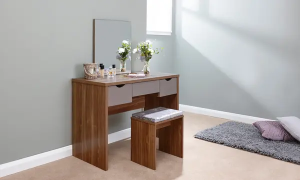 Image of GFW Elizabeth Dressing Table Set Walnut
