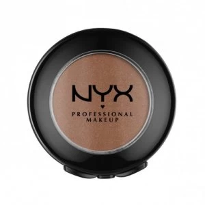 Image of NYX Professional Makeup Hot Singles Eyeshadow Show girl