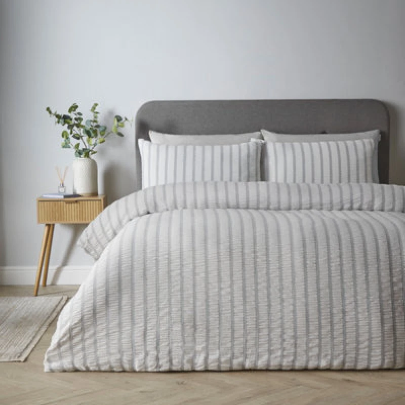 Image of Catherine Lansfield So Soft Seersucker Stripe Duvet Cover Bedding Set Grey