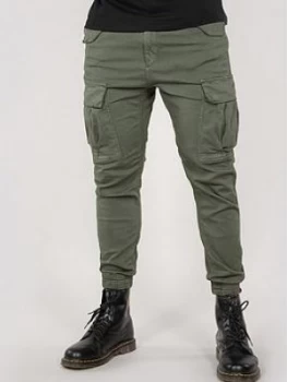 Image of Alpha Industries Airman Cuffed Cargo Pant With Pockets - Green